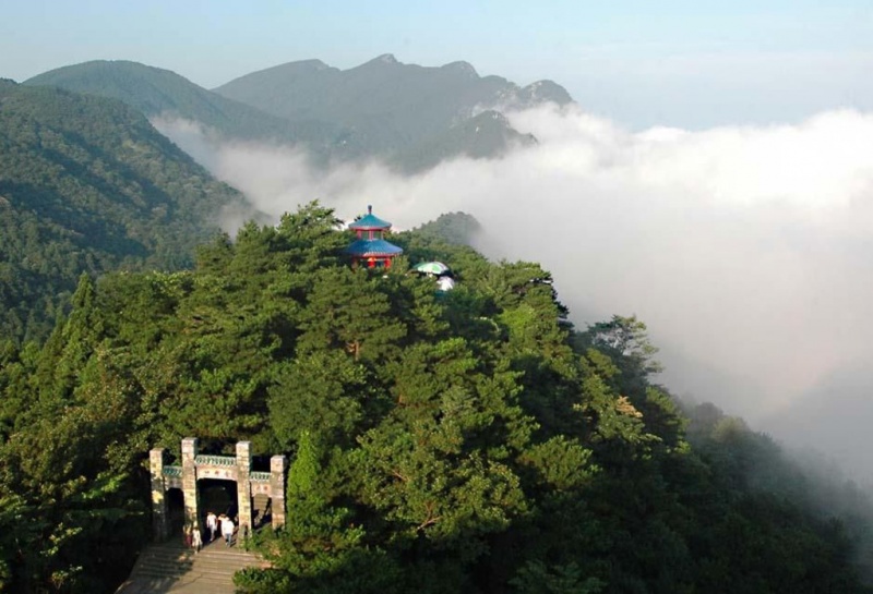 庐山位置在什么地方什么时候去最好 庐山旅游二日游最佳线路攻略