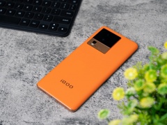 iQOO Neo7和Redmi K50 至尊版性能对比_哪个玩游戏好[多图]