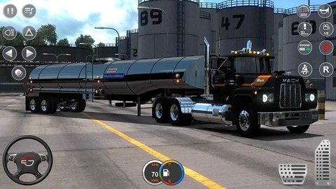 油轮卡车游戏最新版下载_油轮卡车汉化版最新下载v0.15 安卓版 运行截图3