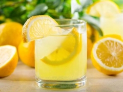 常喝柠檬水可以减肥吗 柠檬水有哪些功效怎么做