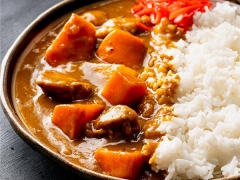超下饭的好吃的日式咖喱饭 只要30分钟就能搞定的懒人料理