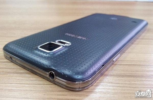 电信版GALAXY S5真机曝光 支持双卡双待