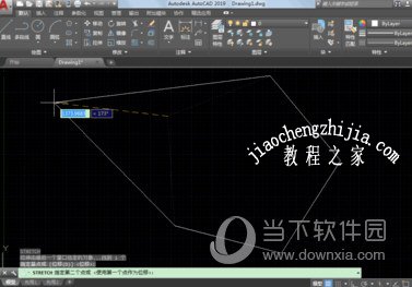 AutoCAD2020怎么拉伸